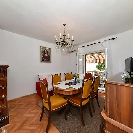 Lana 公寓 扎达尔